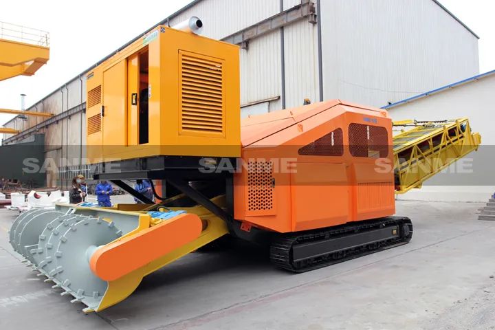 顛覆傳統(tǒng)裝車方式，山美履帶式取料機(jī)助您實現(xiàn)降本增效、節(jié)能減排！
