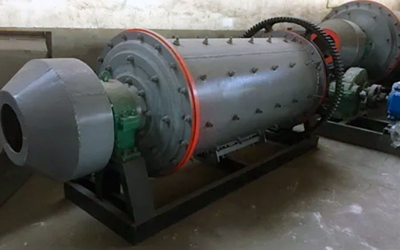 小型球磨機(jī)一臺(tái)的價(jià)格？