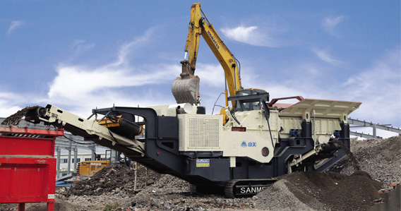 我國(guó)建筑垃圾日益嚴(yán)重，建筑垃圾移動(dòng)式破碎機(jī)領(lǐng)域面臨新的發(fā)展機(jī)遇。