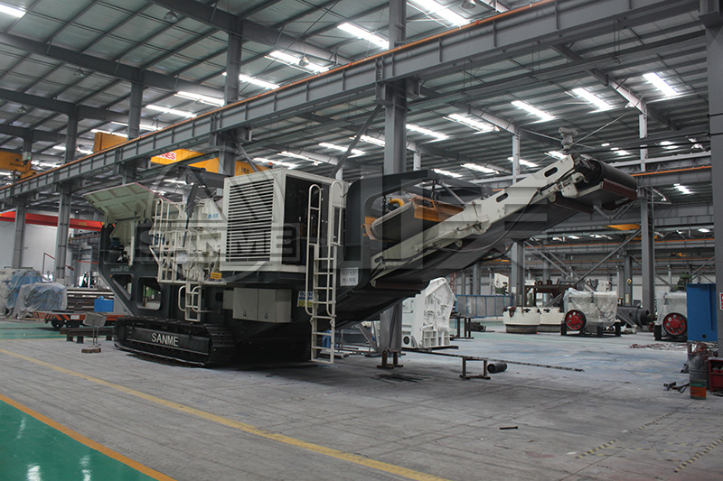 一臺移動履帶式破碎機多少錢？