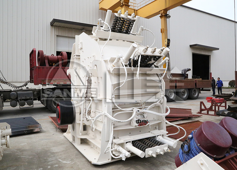 顎式破碎機與反擊式破碎機的區(qū)別表現(xiàn)在哪些方面？