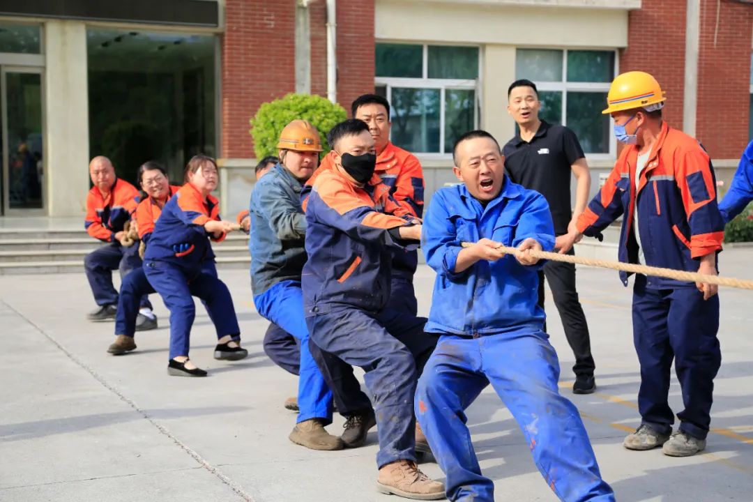 上海山美股份2025春季運(yùn)動會火熱啟幕！拔河、籃球預(yù)賽燃情開戰(zhàn)